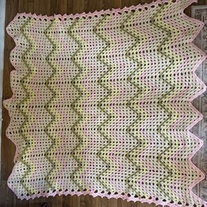 Vintage Crochet Granny square Afghan pastel pink green yellow 50x50 Baby
